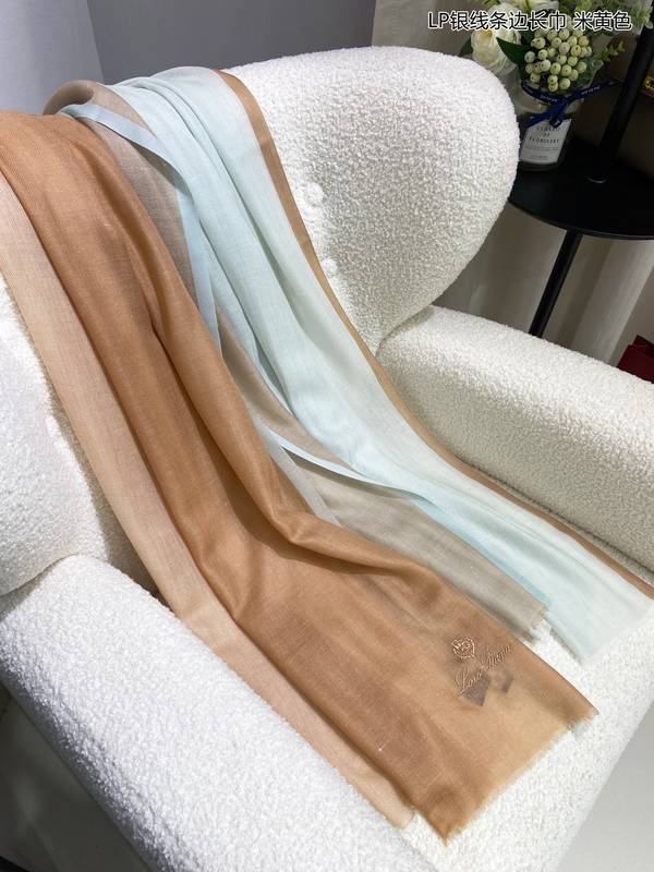 Loro Piana Scarf LPC00058 Loro Piana Scarf LPC00058